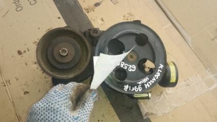 Насос гидроусилителя руля Mitsubishi Legnum 1999