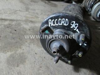Запчасть опора пружины левая Honda Accord 1999