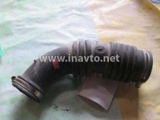 Патрубок воздушного фильтра Ford Focus 2008