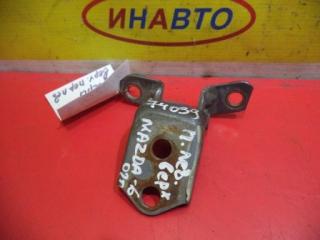 Петля двери левая Mazda 6 2002