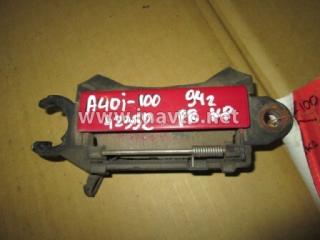 Запчасть ручка двери наружная передняя левая Audi 100 1994