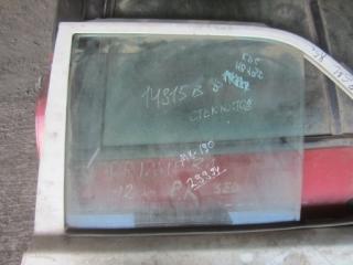 Стекло двери заднее левое Mercedes-Benz 190 1985