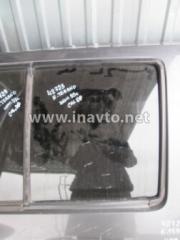 Стекло двери заднее правое Nissan Terrano 1993