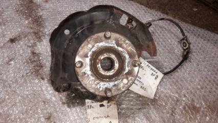 Запчасть ступица передняя Nissan Primera 1998