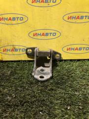 Фото запчасти петля двери передняя левая Mazda Mazda6 2013 Б/У запчасть Запчасть петля двери передняя левая Mazda Mazda6 2013