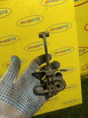 Ограничитель двери передний левый BMW 7 1986 Б/У Ограничитель двери передний левый BMW 7 1986