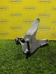 Фото запчасти кронштейн кпп Renault Sandero 2018 Б/У запчасть Запчасть кронштейн кпп Renault Sandero 2018