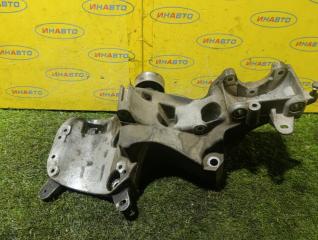 Кронштейн генератора Renault Sandero