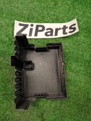 Фото запчасти крышка блока предохранителей Exeed LX 2024 контрактная запчасть Запчасть крышка блока предохранителей Exeed LX 2024