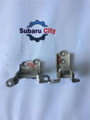 Петли двери задние правые Subaru Legacy 2003-2007 контрактная Петли двери задние правые Subaru Legacy 2003-2007