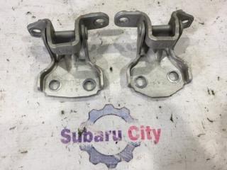 Петли двери задние левые Subaru Forester 2000 контрактная Петли двери задние левые Subaru Forester 2000