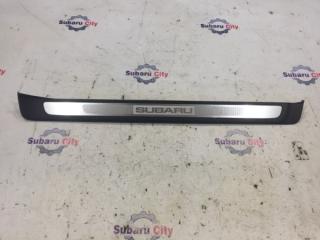 Накладка на порог салона передняя правая Subaru Legacy 2004