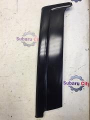 Накладка на стойку наружная правая Subaru Forester 1998