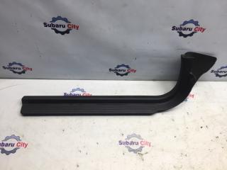 Накладка на порог салона передняя правая Subaru Impreza 2000