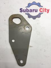Крюк буксировочный передний Subaru Forester 1999