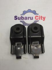 Крепление радиатора Subaru Forester 2003