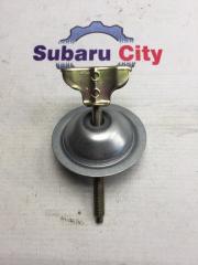 Крепление запасного колеса Subaru Forester 2001
