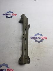 Крепление переднего крыла левое Subaru Legacy 2004 контрактная Крепление переднего крыла левое Subaru Legacy 2004