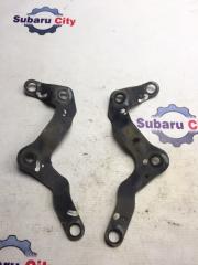 Крепление рулевой рейки Subaru Forester 2008