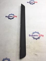 Накладка на порог салона передняя правая Subaru Forester 2008