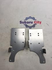 Крепление магнитофона Subaru Legacy 2004