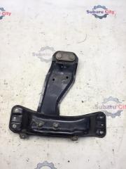 Балка под МКПП Subaru Forester 2000 контрактная Балка под МКПП Subaru Forester 2000
