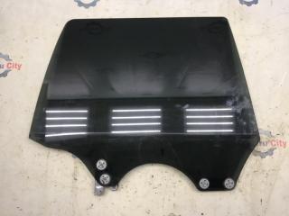 Стекло двери заднее правое Subaru Forester 2005