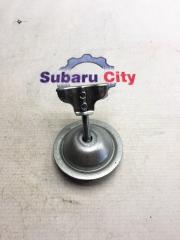 Крепление запасного колеса Subaru Legacy 2000