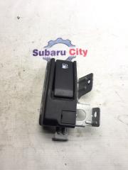 Ручка открывания лючка топливного бака Subaru Legacy 2000 контрактная Ручка открывания лючка топливного бака Subaru Legacy 2000