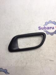 Пластик вокруг ручки салона левый Subaru Forester 2004