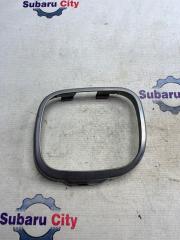 Заглушка в бампер правая Subaru Forester 2000