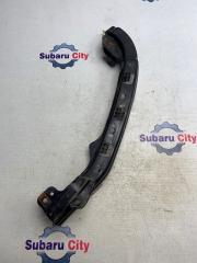 Крепление переднего бампера левое Subaru Forester 2005