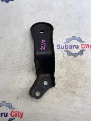 Кронштейн подвески Subaru Legacy 2001