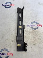 Крепление переднего крыла правое Subaru Legacy 2004 контрактная Крепление переднего крыла правое Subaru Legacy 2004