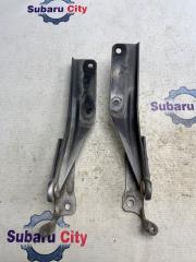 Петли капота Subaru Forester 2006