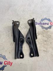 Петли капота Subaru Legacy 2002