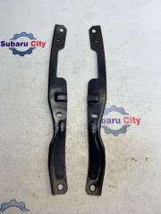 Крепление переднего бампера Subaru Forester 2000