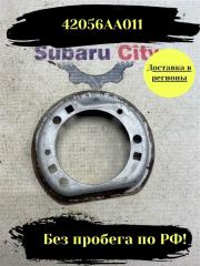 Пластик вокруг горловины топливного бака Subaru Legacy 2002