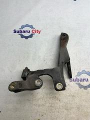 Кронштейн крепления турбины Subaru Legacy 2004 контрактная Кронштейн крепления турбины Subaru Legacy 2004