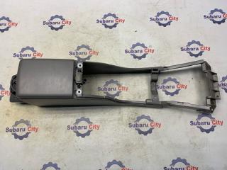 Подлокотник Subaru Forester 2002