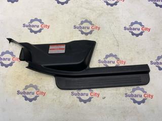Накладка на порог салона задняя правая Subaru Legacy 2001