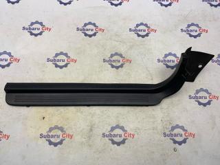 Накладка на порог салона передняя правая Subaru Legacy 2001