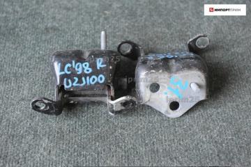 Петли на дверь задние Toyota LAND CRUISER 1998