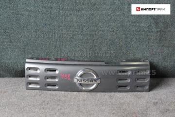 Решетка Nissan CUBE 2009
