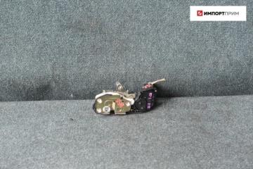 Замок двери задний правый Honda CR-V 1999