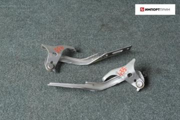 Запчасть кронштейн капота Honda STEPWGN 2010