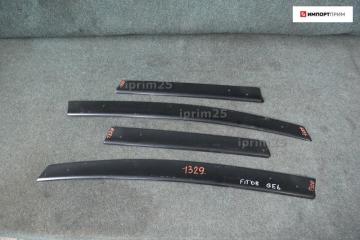 Ветровик Honda FIT 2008