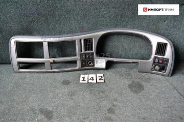 Консоль Nissan DIESEL 2005
