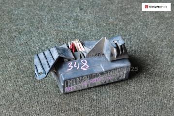 Запчасть блок предохранителей Nissan AVENIR 1999