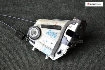 Замок двери задний правый Toyota PRIUS 2012